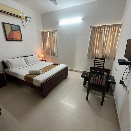 Avuraa Hospitality India Hotell Chennai Exteriör bild