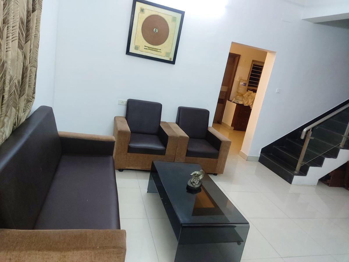 Avuraa Hospitality India Hotell Chennai Exteriör bild