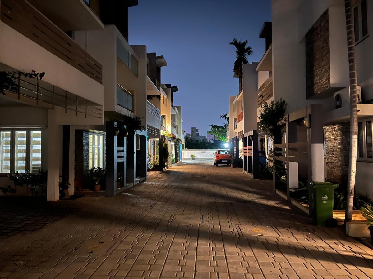 Avuraa Hospitality India Hotell Chennai Exteriör bild